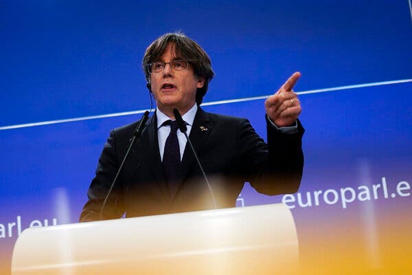 Catalan Separatist Leader, Carles Puigdemont, Is Arrested in Italy