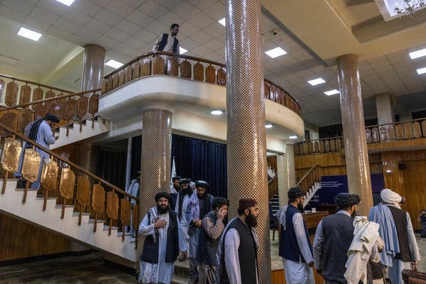 با شکست مخالفان طالبان ، رهبران جدید با چالش های فزاینده ای روبرو می شوند