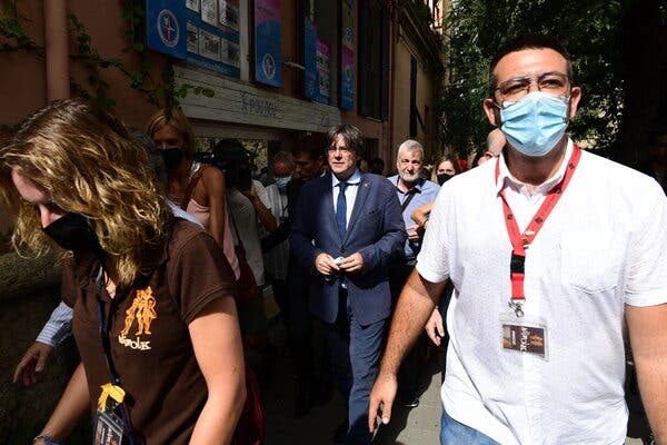 Catalan Separatist Leaves Italy, Dodging Spain’s Latest Effort to Prosecute Him